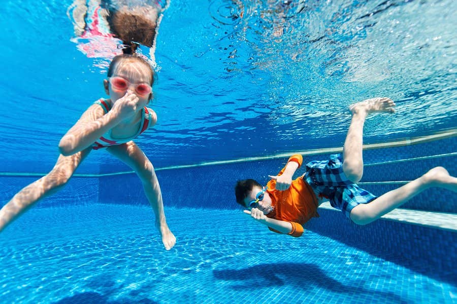 Keeping Kids Safe Around the Swimming Pool
