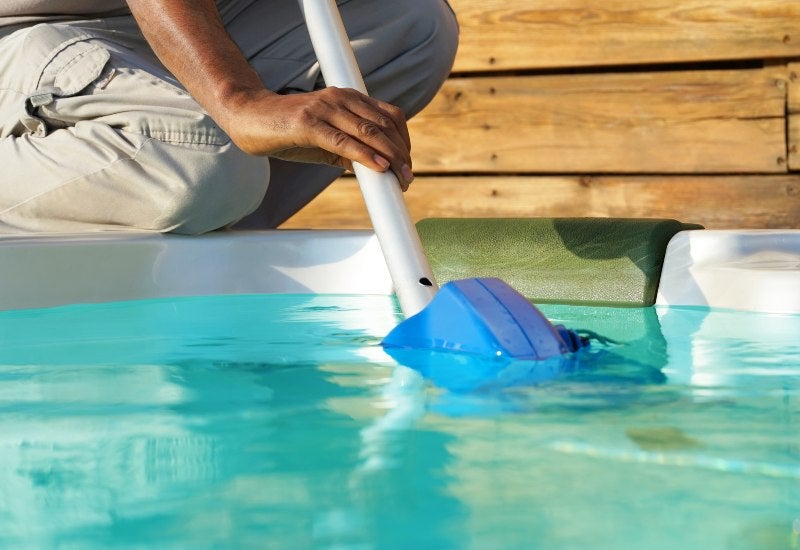 Hot tub and spa cleaning brush